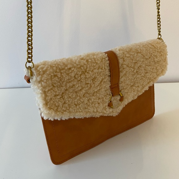 CROSSBODY BAG (GREAT CONDITION) - Picture 5 of 6